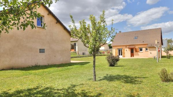 Dreux (28100) Exclusivité - Charmante maison en parfait état - 5' de DREUX