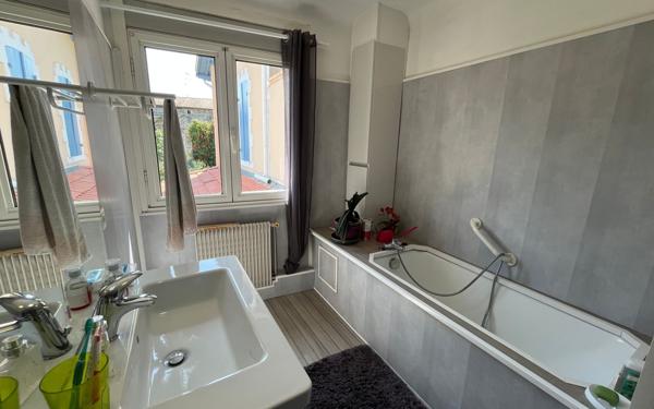 Maison à vendre    5 pièces •  Tartas