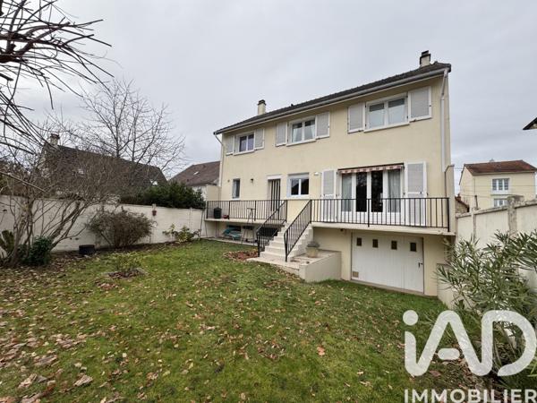 Maison à vendre 6 pièces 160 m² Sainte-Geneviève-des-Bois