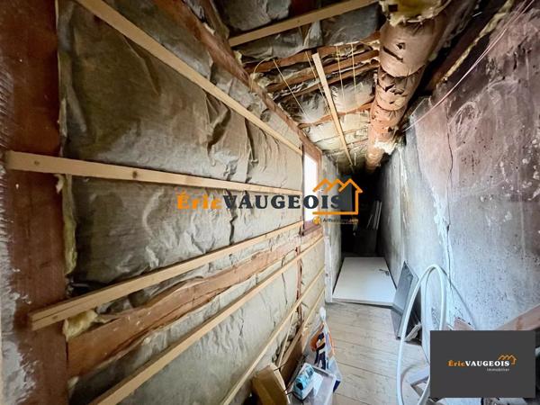 Location                                                      Appartement
                        
                     4 pièces                      91 m2                     à Coulommiers