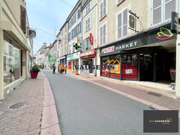Location                                                      Appartement
                        
                     4 pièces                      91 m2                     à Coulommiers