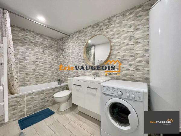 Location                                                      Appartement
                        
                     4 pièces                      91 m2                     à Coulommiers