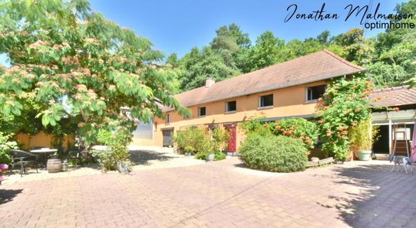 Conches-en-Ouche – Ensemble immobilier avec multiples possibilités