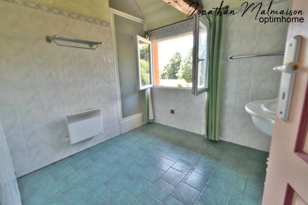 Conches-en-Ouche – Ensemble immobilier avec multiples possibilités