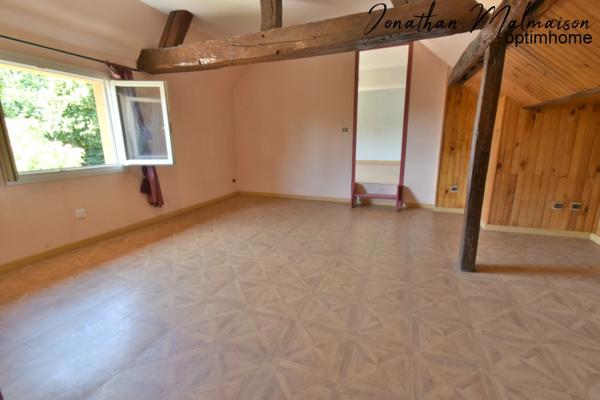 Conches-en-Ouche – Ensemble immobilier avec multiples possibilités