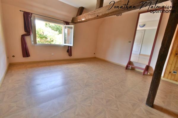 Conches-en-Ouche – Ensemble immobilier avec multiples possibilités