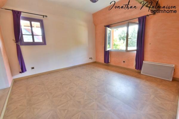 Conches-en-Ouche – Ensemble immobilier avec multiples possibilités