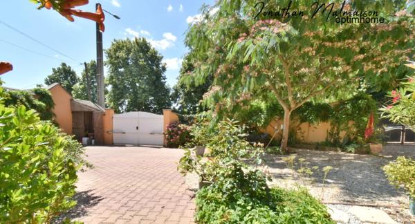 Conches-en-Ouche – Ensemble immobilier avec multiples possibilités