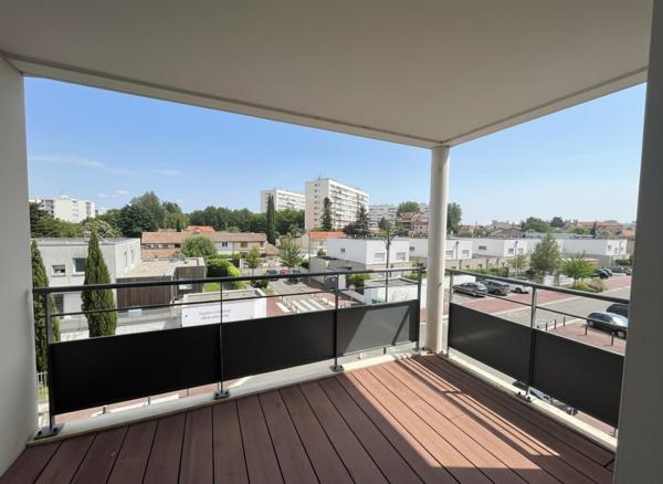 T3 avec grand balcon et 2 places de parking