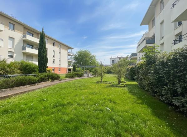 T3 avec grand balcon et 2 places de parking
