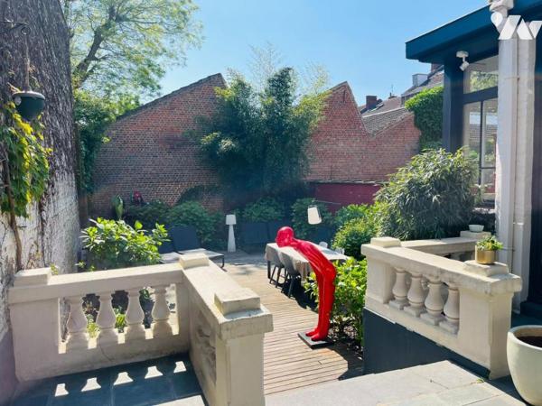 Maison de caractère 5 chambres avec jardin et garage