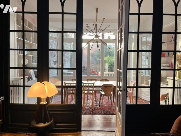 Maison de caractère 5 chambres avec jardin et garage