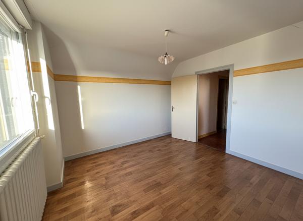 A vendre Maison Landivisiau 6 pièces - 4 chambres 114 m²