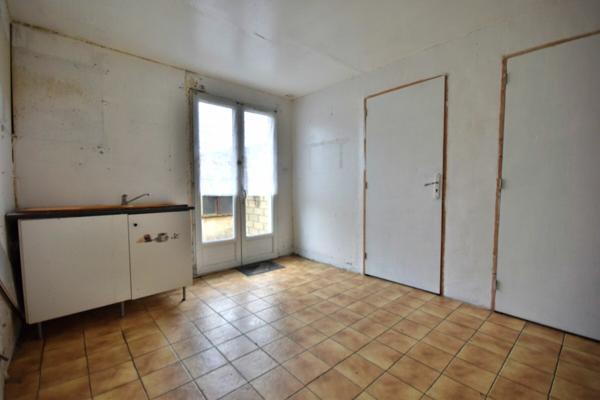 Maison à vendre    3 pièces •  L'Étoile