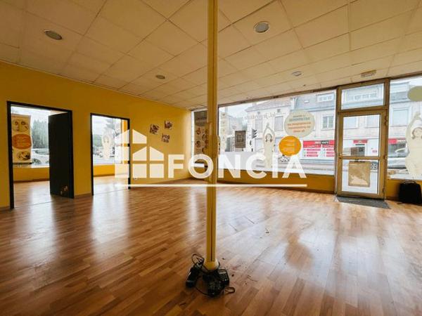 À vendre Local commercial 217.4 m² - Poitiers 86000