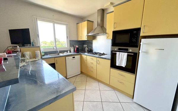 Maison à louer    4 pièces •  Peyrehorade