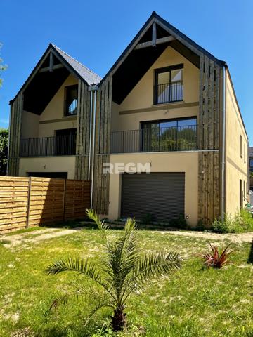 Dinard (35800) Dinard - Duplex T4 de 88 m2 orienté Sud-Ouest. 15mn à pied de la plage du Prieuré.