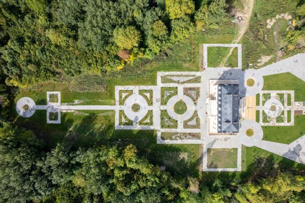 CHATEAU SAINT POUANGE