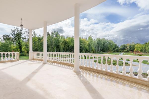 CHATEAU SAINT POUANGE
