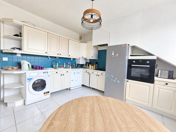 Appartement
         4 pièces
        - 105 m² Exclusivité 166 400 € *