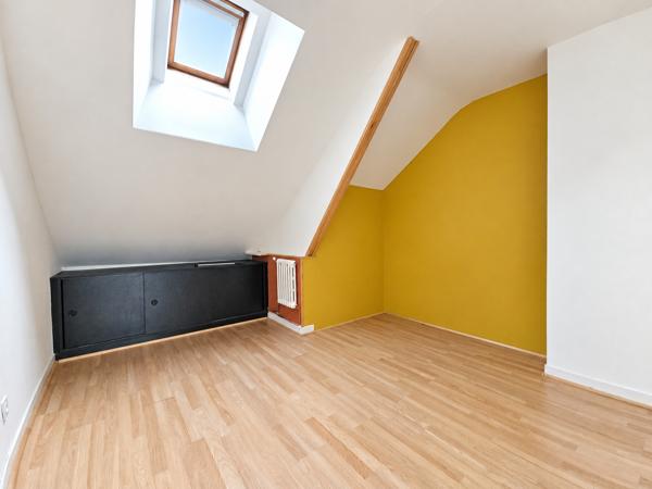 Appartement
         4 pièces
        - 105 m² Exclusivité 166 400 € *