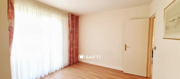 COEUR DE VILLE -Tout se fait à pied ! - APPARTEMENT T4 LUMINEUX - 84m²
