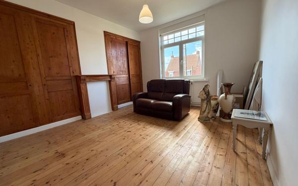 Maison à vendre    12 pièces •  Merville