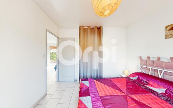 Maison à vendre    18 pièces •  Saint-Alban-Auriolles