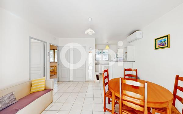 Maison à vendre    18 pièces •  Saint-Alban-Auriolles