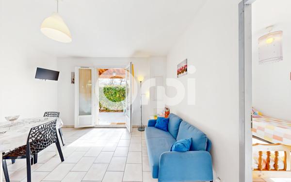 Maison à vendre    18 pièces •  Saint-Alban-Auriolles