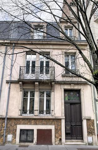 BELLE MAISON DE VILLE