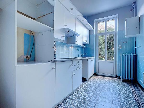 BELLE MAISON DE VILLE