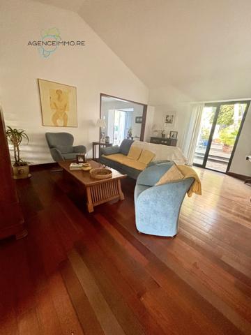 Villa T4 de 210m2 avec piscine et dépendance à BOUCAN CANOT