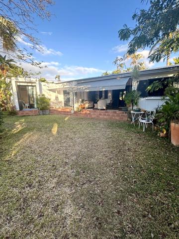 Villa T4 de 210m2 avec piscine et dépendance à BOUCAN CANOT