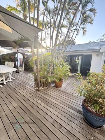 Villa T4 de 210m2 avec piscine et dépendance à BOUCAN CANOT