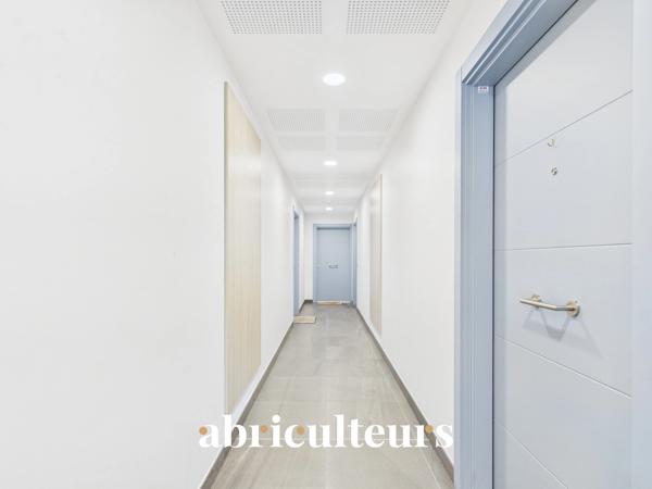 Menton (Bas Borrigo) Superbe T2 de 47 m² avec plus de 100 m² d'extérieur