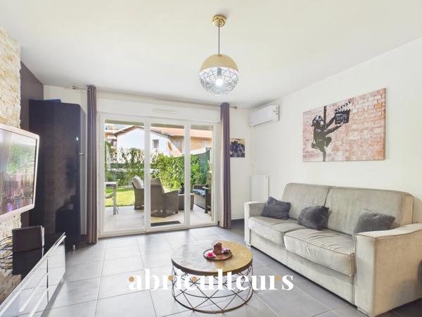Menton (Bas Borrigo) Superbe T2 de 47 m² avec plus de 100 m² d'extérieur