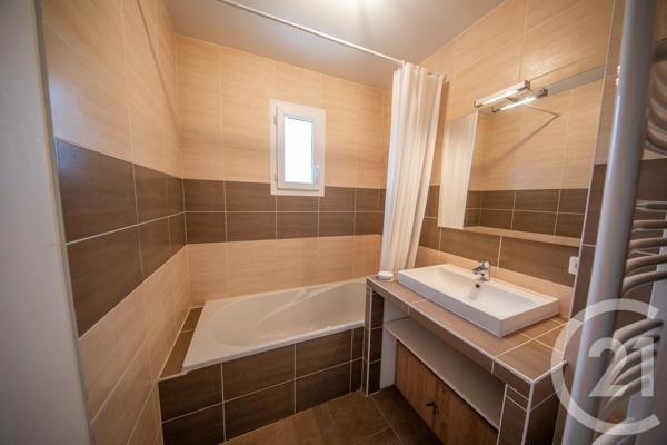 Maison à vendre  5 pièces - 87,10 m2 LE TAILLAN MEDOC - 33