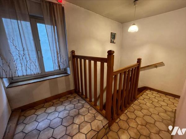 MAISON DE VILLE AVEC GARAGE A MARNAY