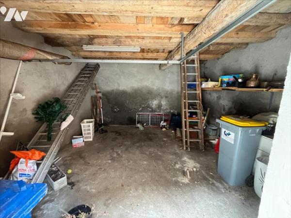 MAISON DE VILLE AVEC GARAGE A MARNAY