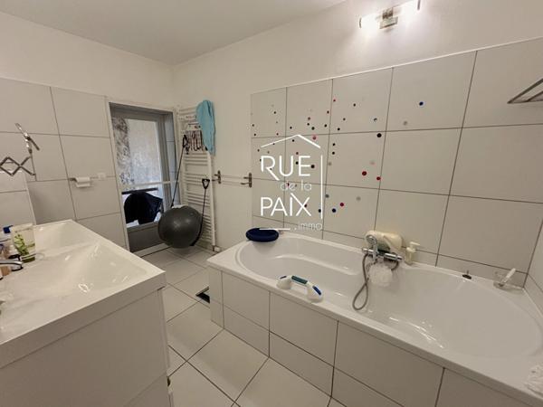 86000 POITIERS Maison de caractère - Centre de Poitiers avec terrasse panoramique