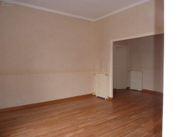 Fonds et/ou murs commerciaux à louer à Dinan dans les Côtes-d'Armor (22100), ref : 038/251