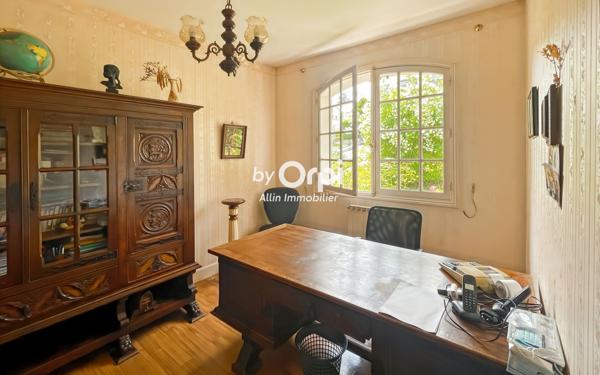 Maison à vendre    5 pièces •  Montluçon