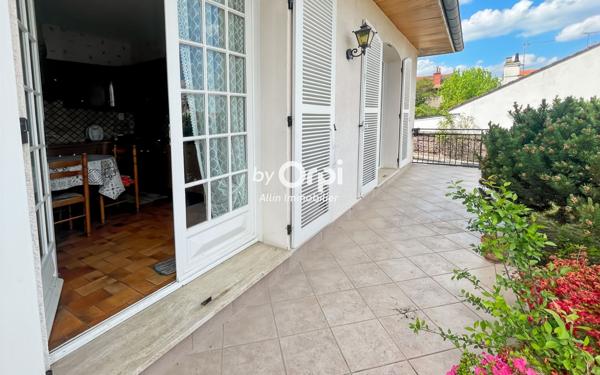 Maison à vendre    5 pièces •  Montluçon