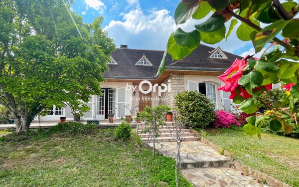 Maison à vendre    5 pièces •  Montluçon