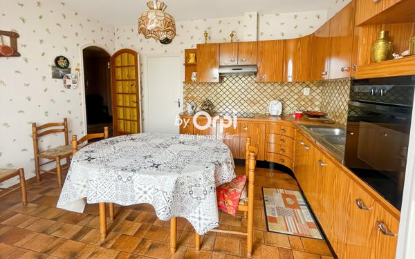 Maison à vendre    5 pièces •  Montluçon