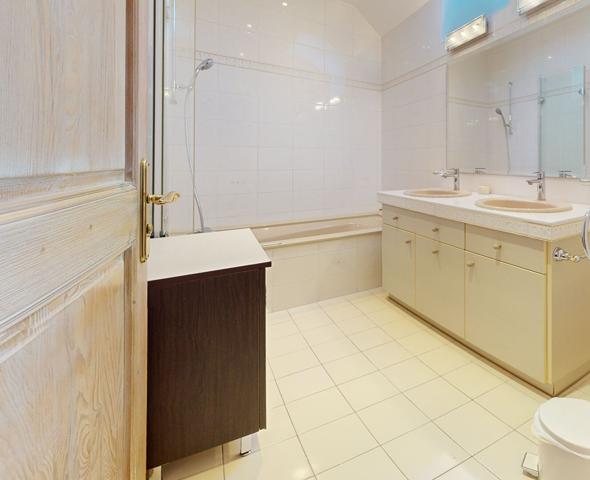 Maison Ambilly 6 pièce(s) 144 m²
