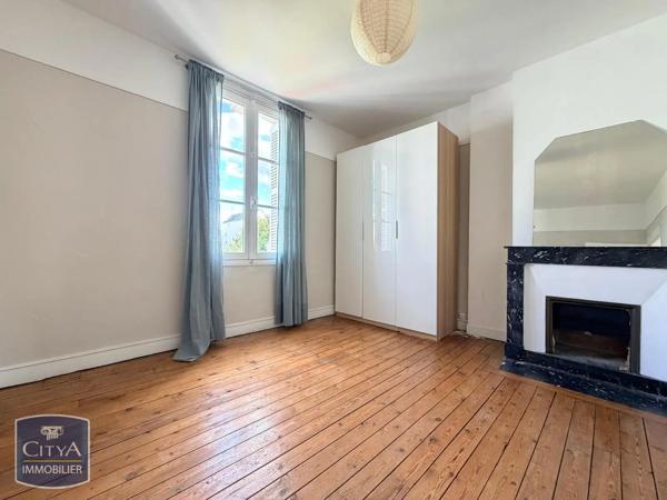 Appartement à louer 4 pièces 107.21m² Tours (37000)