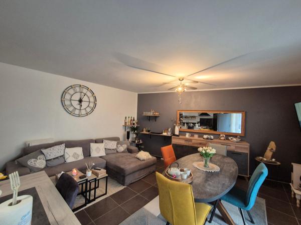 Appartement T2 de 55m2 avec jardinet et place de parking