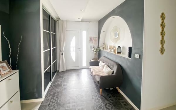 Maison à vendre    6 pièces • 147 m2 Sandillon